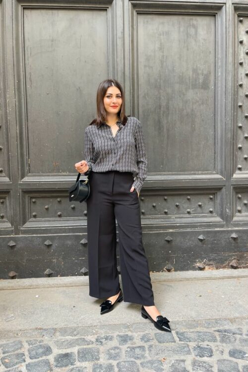 Kartika – Pantalone Cropped in Crepe Colore Nero
